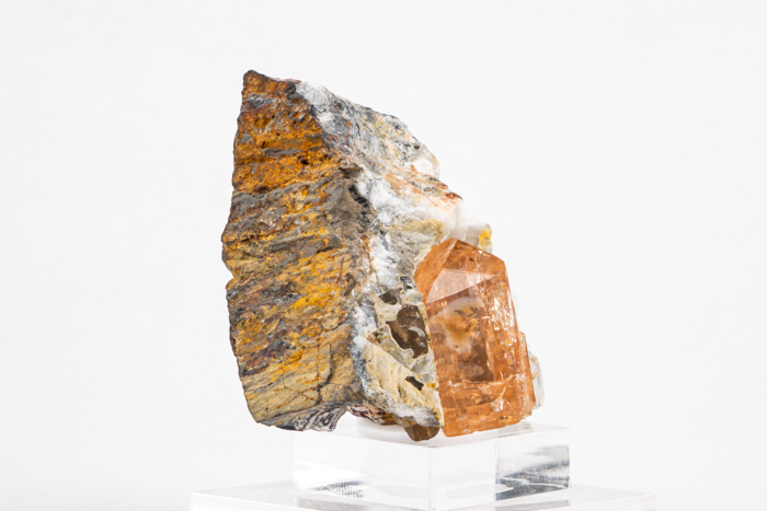 高品質 パキスタン・カトラン産  インペリアルトパーズ 母岩付き原石