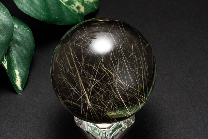 シューティングスタールチルクォーツ 丸玉 パイライト入り φ51.3mm