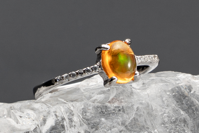 ファイアーオパール リング