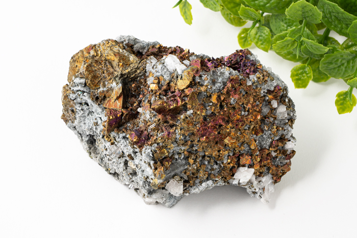 中国産 ピーコックオレinクォーツ クラスター