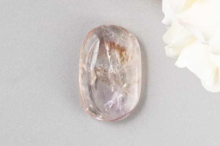 パウエライトアメジスト カボション（蛍光）