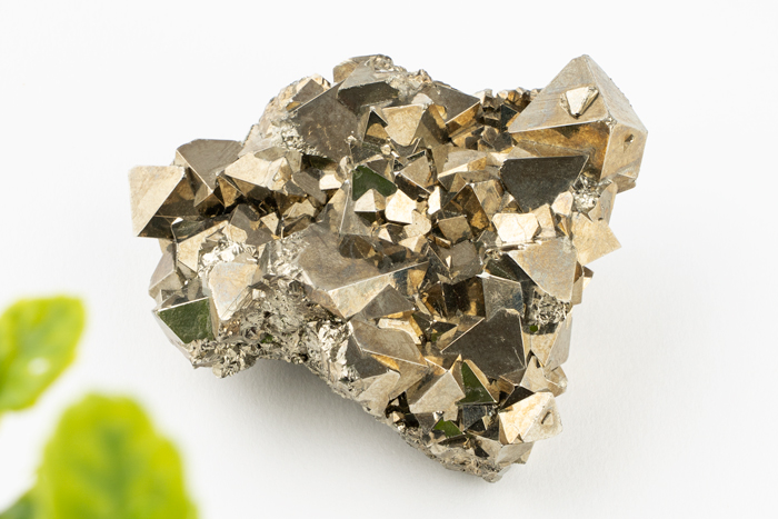 ペルー産 トライアングルパイライト クラスター